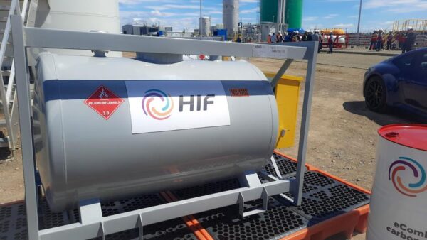Chile produce sus primeros litros de combustible sintético en la región de Magallanes